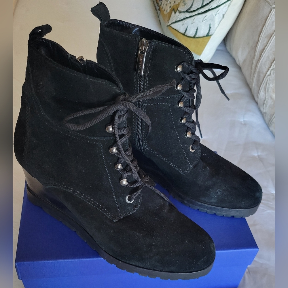 Aquatalia black suede booties - Picture 5 of 8